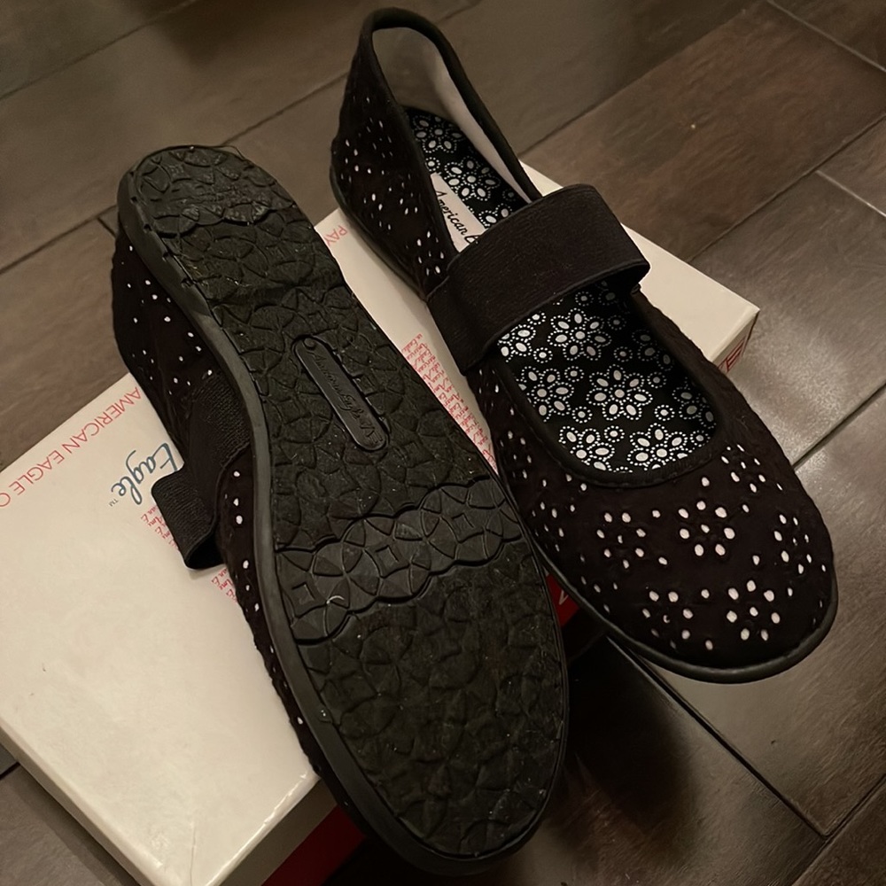 America Eagle Slip On Eyelet Slip On Shoes